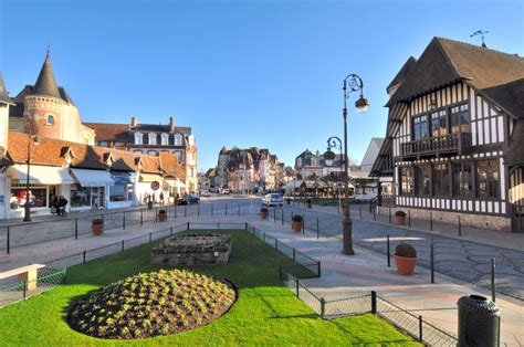 where is deauville france